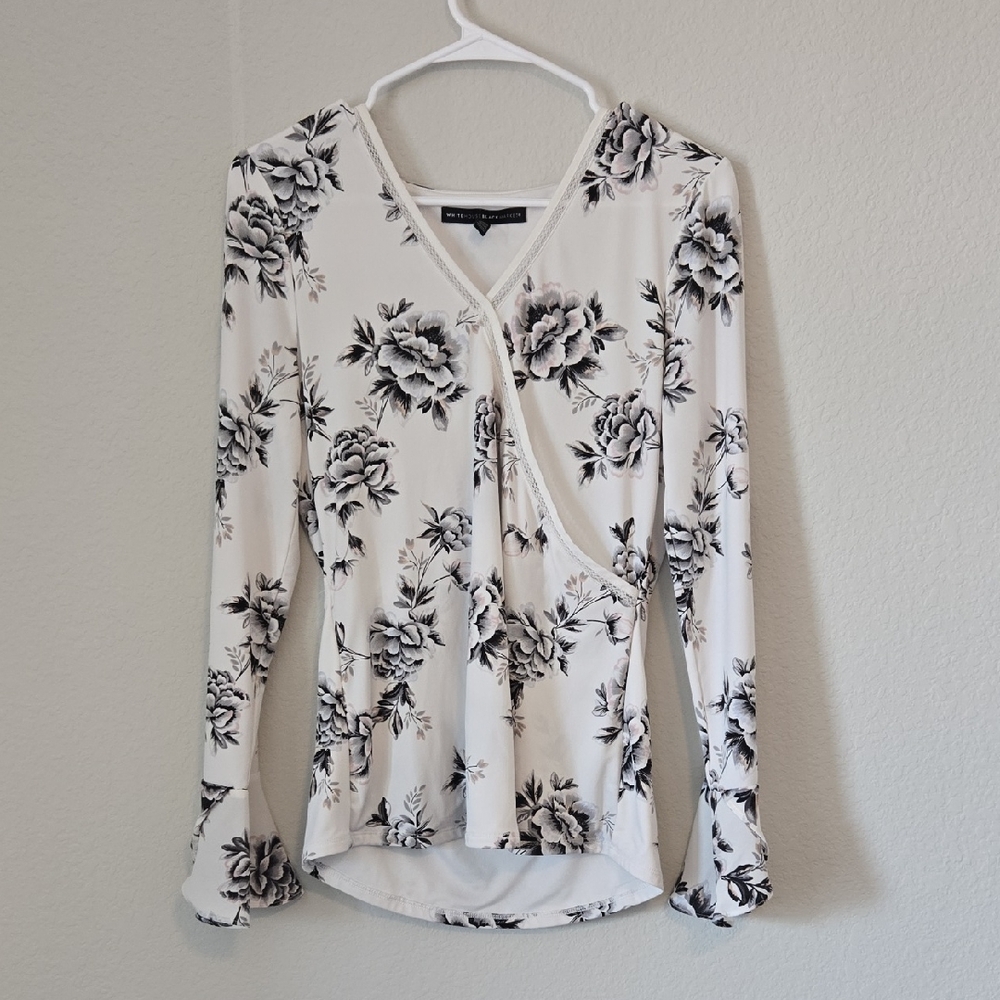 White House Black Market Black and White Wrap Blouse Long Sleeve Floral V Neck
